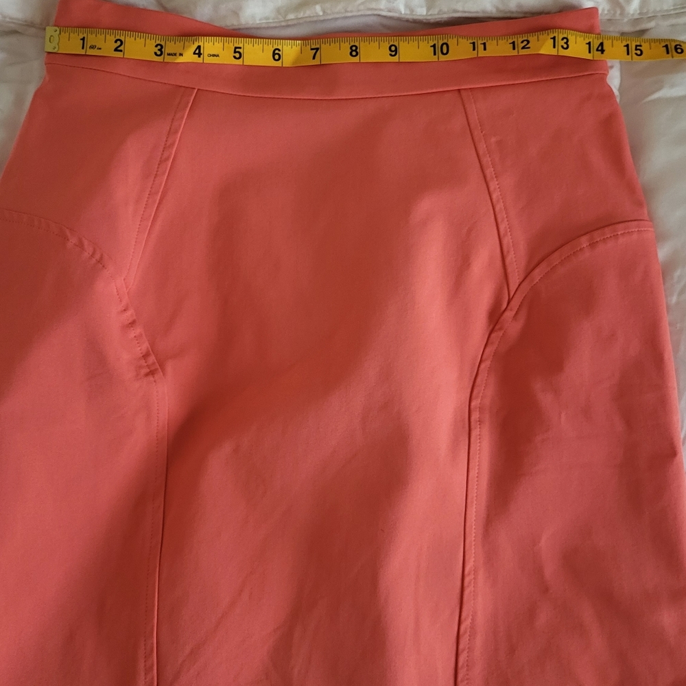 MILLY mini skirt with back zipper. Coral. Size 6. Unworn - Picture 5 of 9